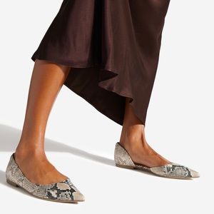 Slip on flat